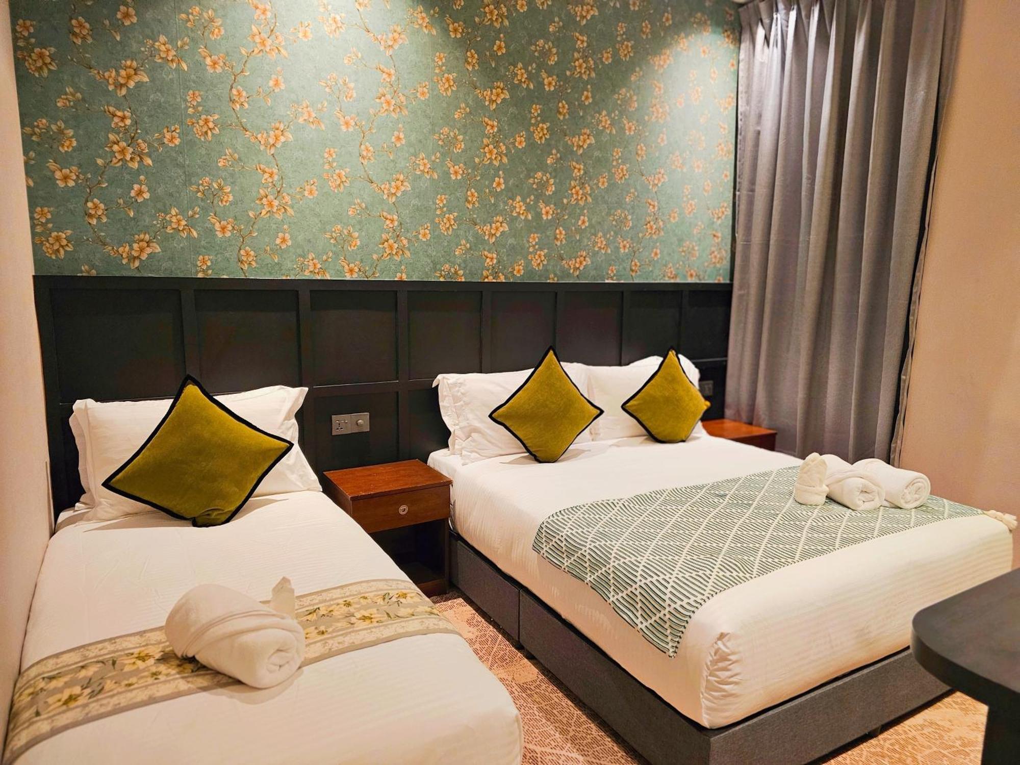 Reunion Carnarvon Hotel George Town Buitenkant foto